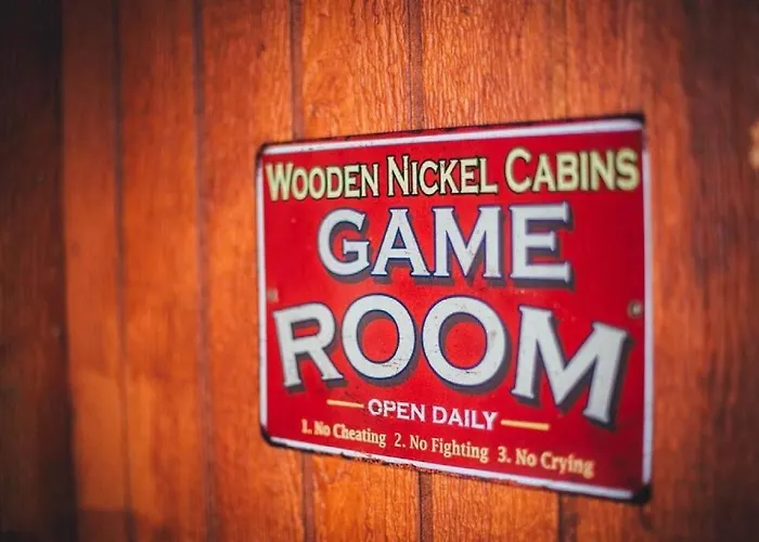 Cabin #5 Black Bear - Pet Friendly - Sleeps 6 - Playground & Game Room