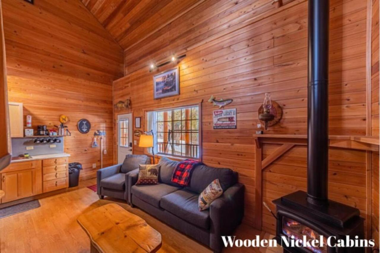 Chalet #5 Black Bear - Pet Friendly - Sleeps 6 - Playground & Game Payson
