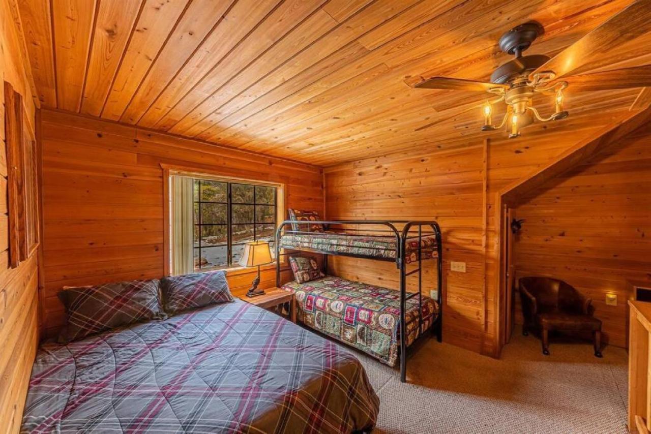 #5 Black Bear - Pet Friendly - Sleeps 6 - Playground & Game Payson